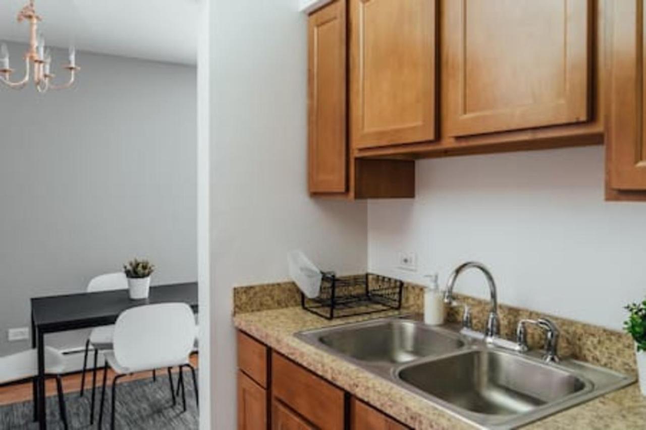 1Br Stylish Apartment, Perfect For Getaway - Oakdale 201 Chicago Exteriér fotografie